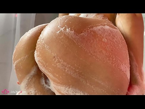 ❤️ Brunette Masturbates Pussy with Vibrator to Intense Orgasm in Shower ️❌ វីដេអូសិច នៅពួកយើង ️❤
